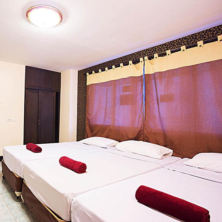 Four Sons Inn Бангкок Экстерьер фото